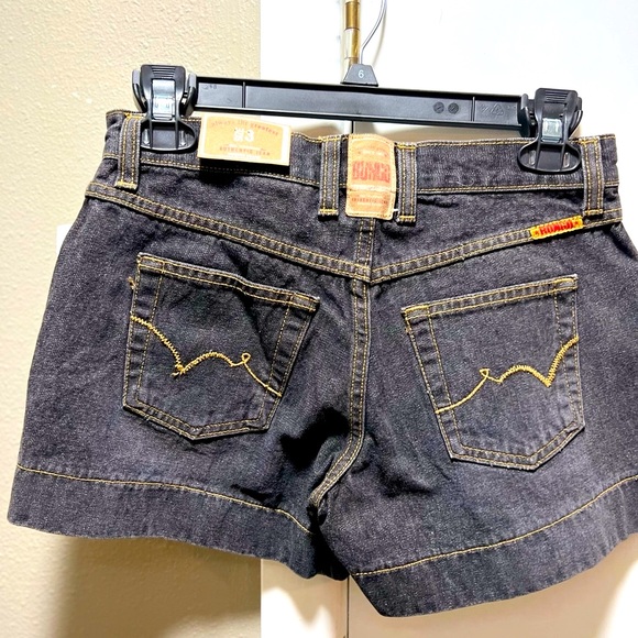 NWT 🌼🌸 Summer ready in this new pair of Jean Shorts by Bongo SZ 3 - Picture 3 of 5